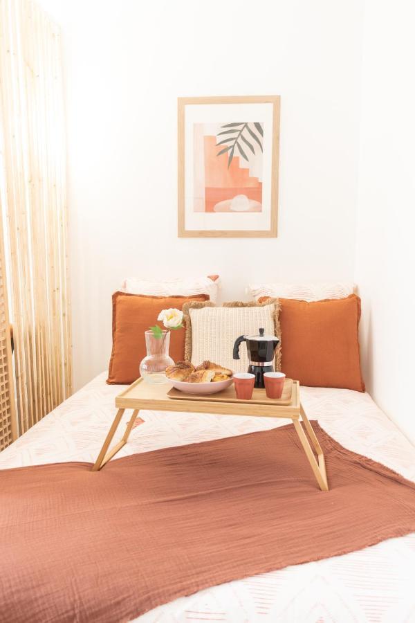 Cosy Et Comfort Studio Equipe A Clichy 5 Min Metro Ngoại thất bức ảnh