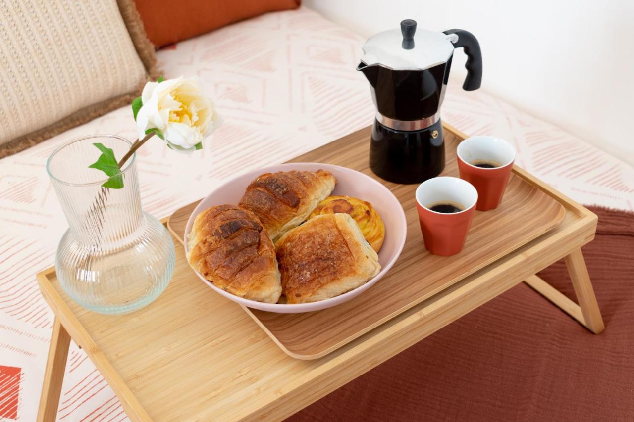 Cosy Et Comfort Studio Equipe A Clichy 5 Min Metro Ngoại thất bức ảnh