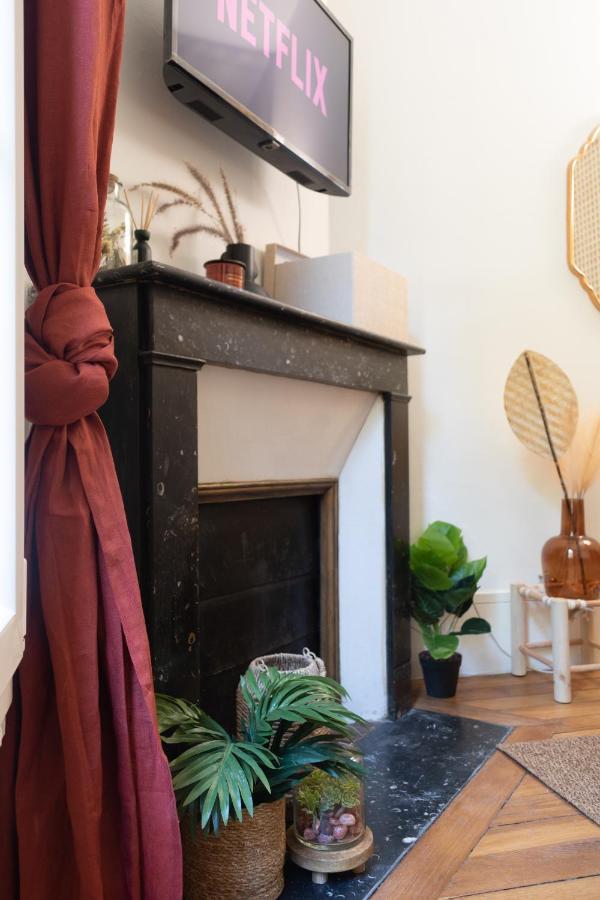 Cosy Et Comfort Studio Equipe A Clichy 5 Min Metro Ngoại thất bức ảnh
